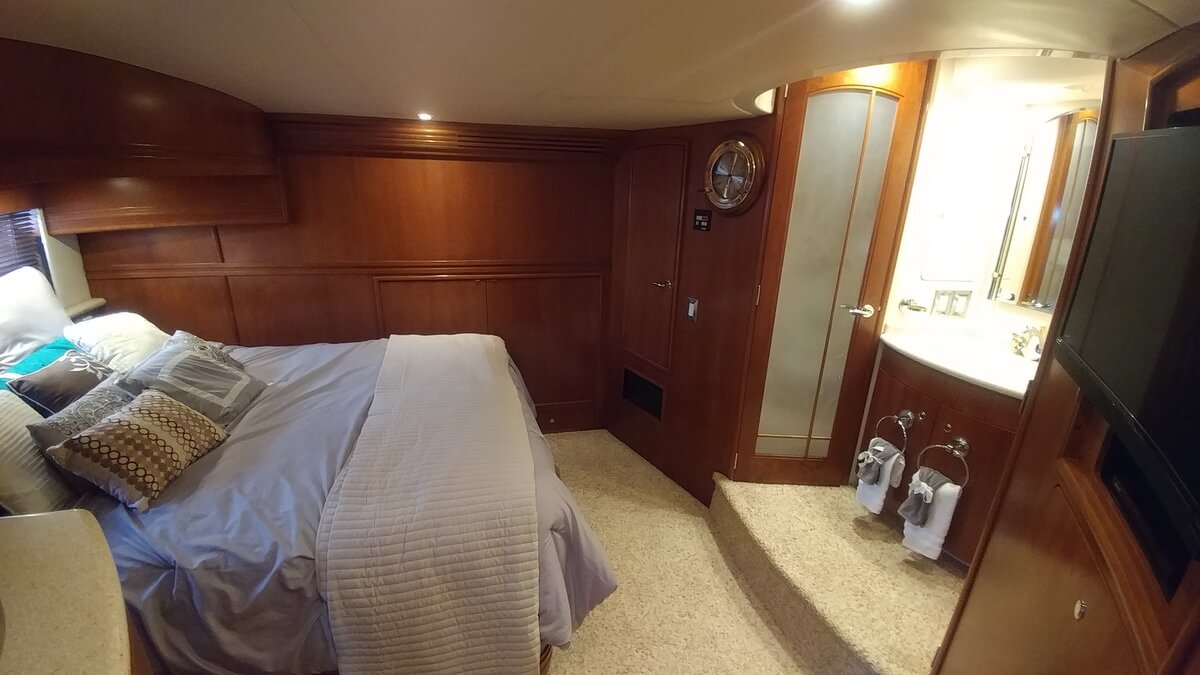 55 ft Carver Motor Yacht